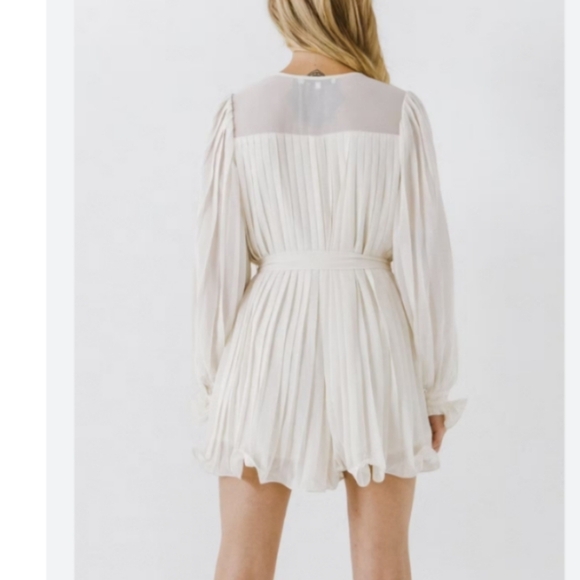 Endless Rose pleated romper - Picture 2 of 3